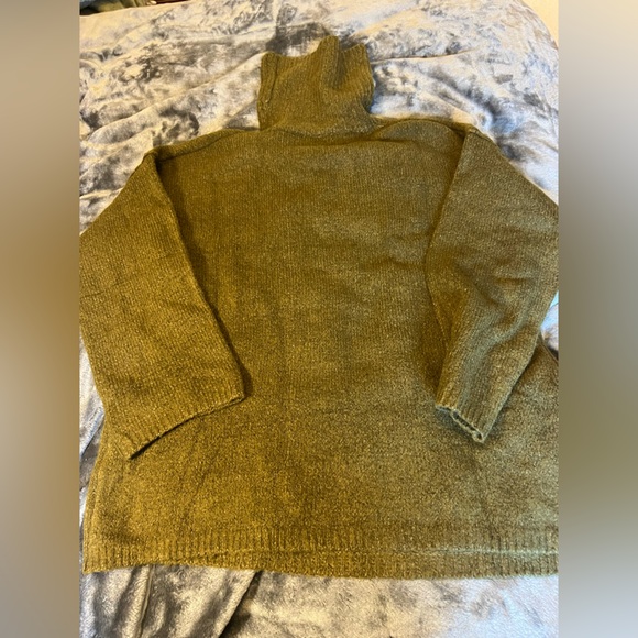 Cozy Olive Green Turtleneck Sweater - Picture 11 of 11